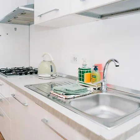 Lora Rose Suite ,Free Parking, Self Check In,2 Como Exterior photo